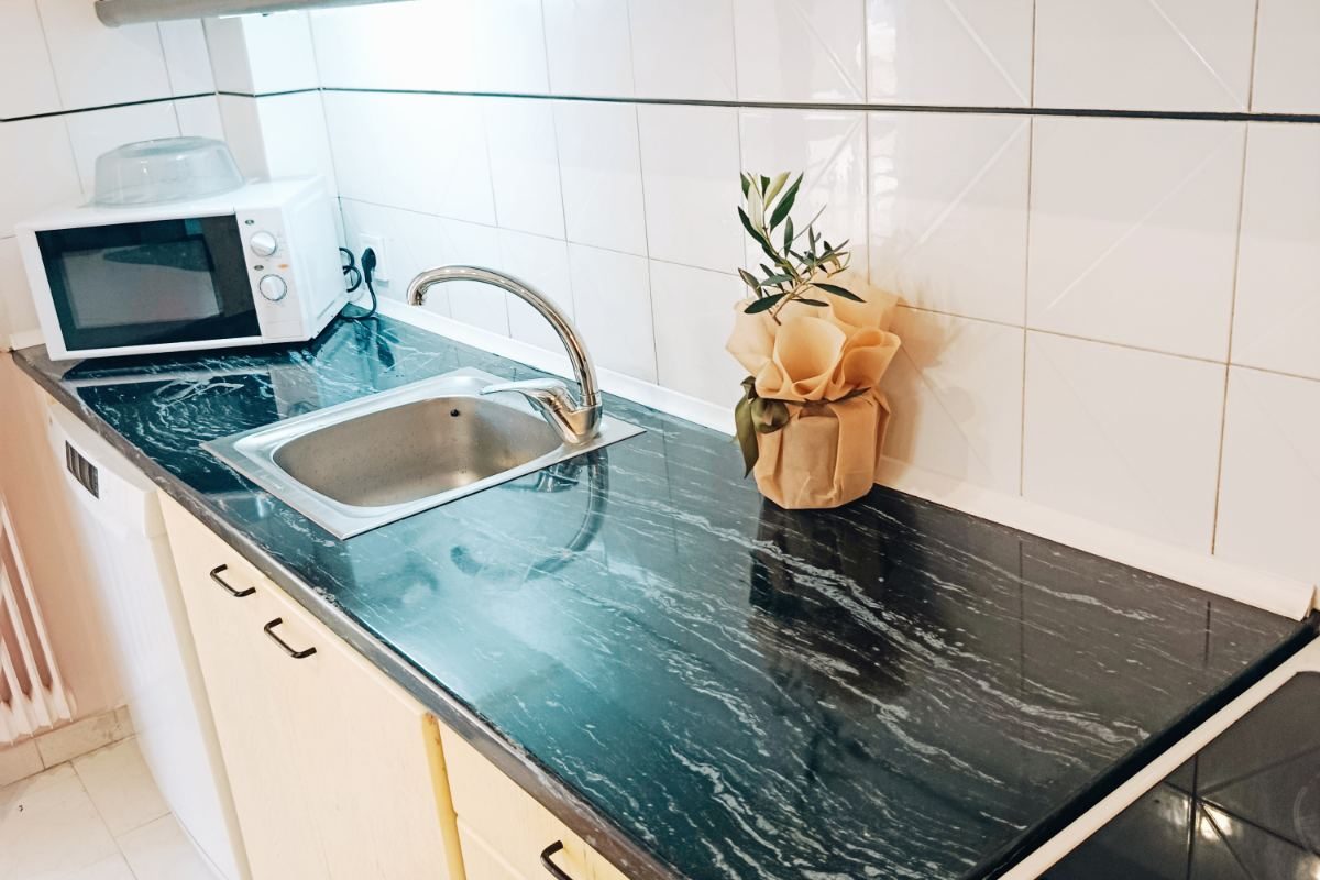 Laura-s-comfy-apt-in-Piraeus-centre-8