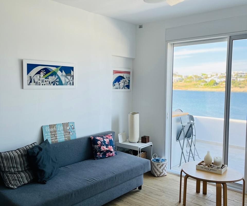 Seaside-Lavrio-Beach-House-2