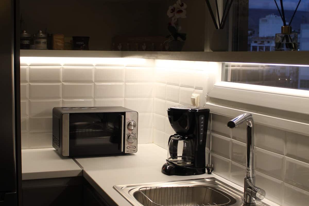 The-Brightline-Apartment-Athens-26